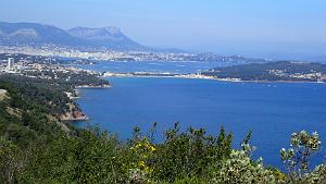 3 Le sommet du Coudon et La baie Des  Sablettes la Seyne